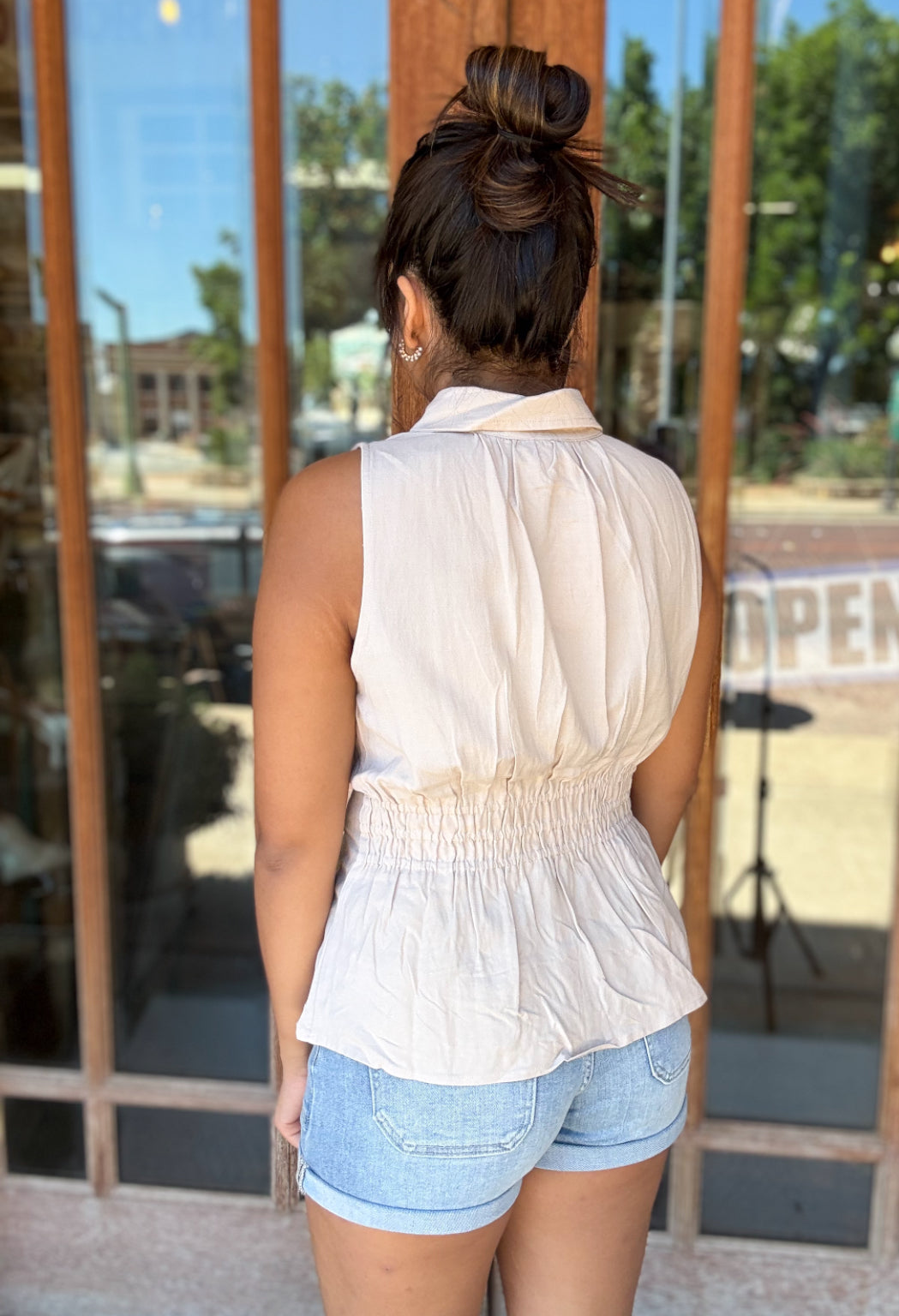 Top | Blouse Natural Pleated Detail Linen Blend Button Down
