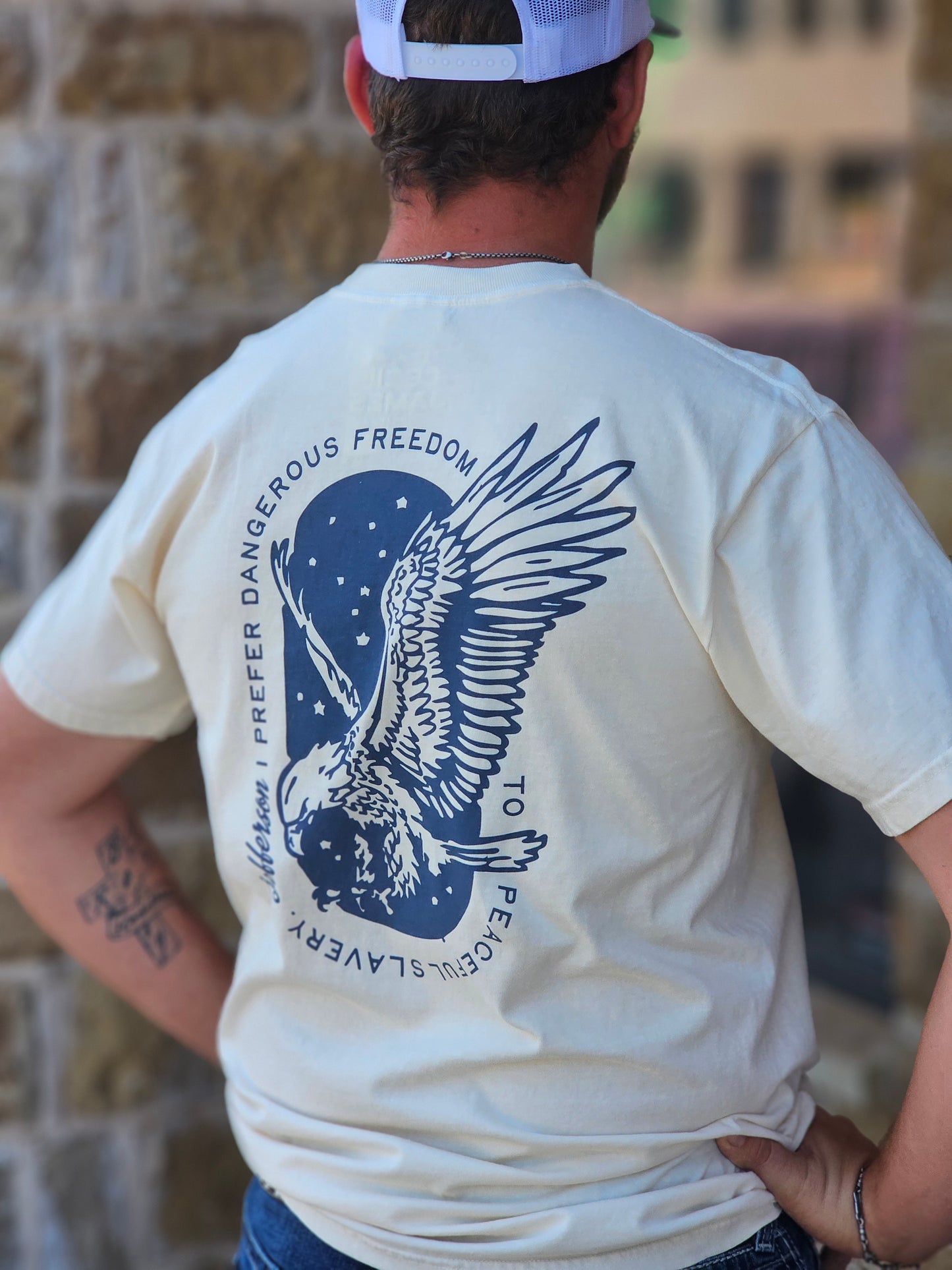 T-Shirt - Dangerous Freedom Mens