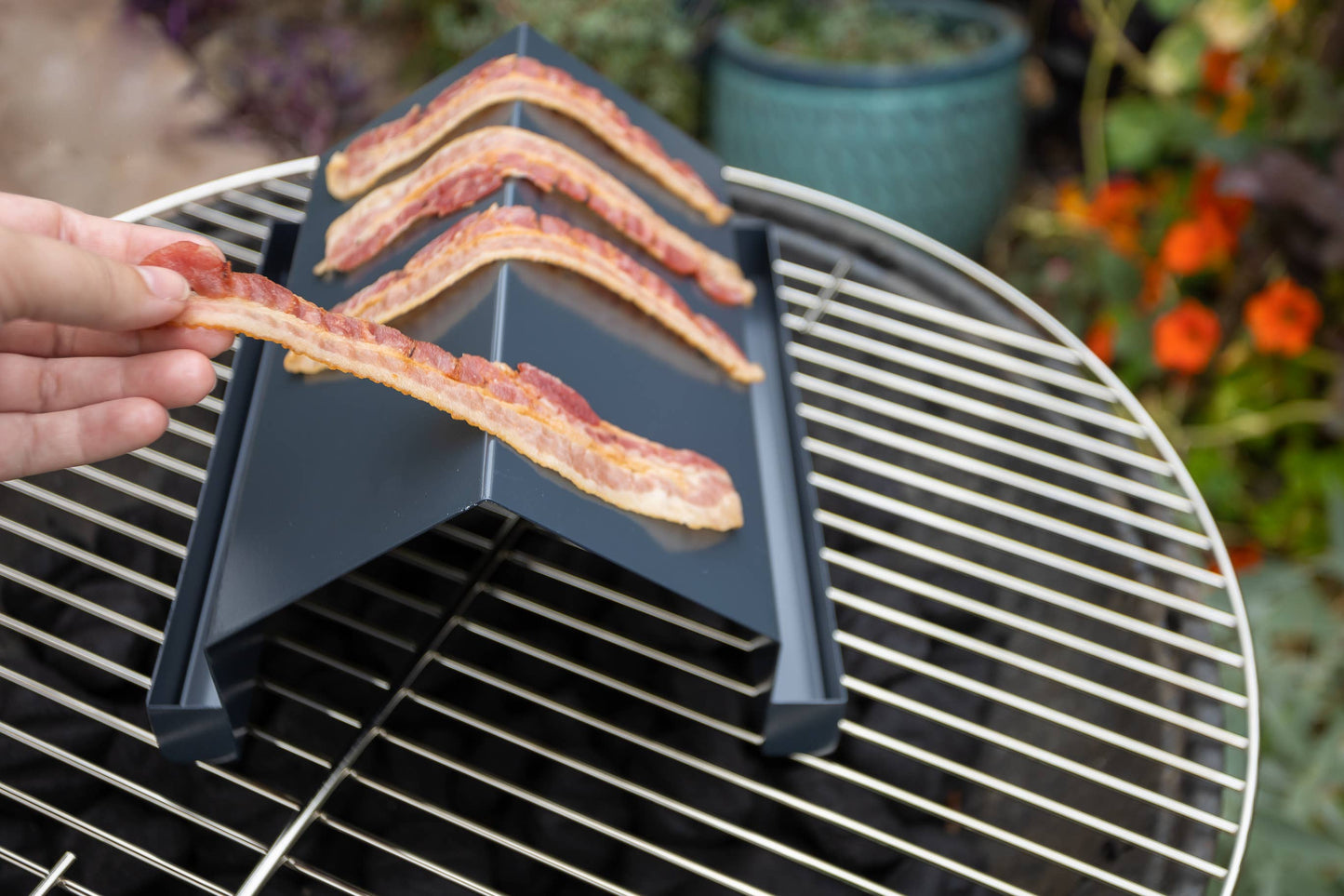 Home and Garden | Outset Bacon Grill Rack Nonstick, 8.5” X 10” x 5”