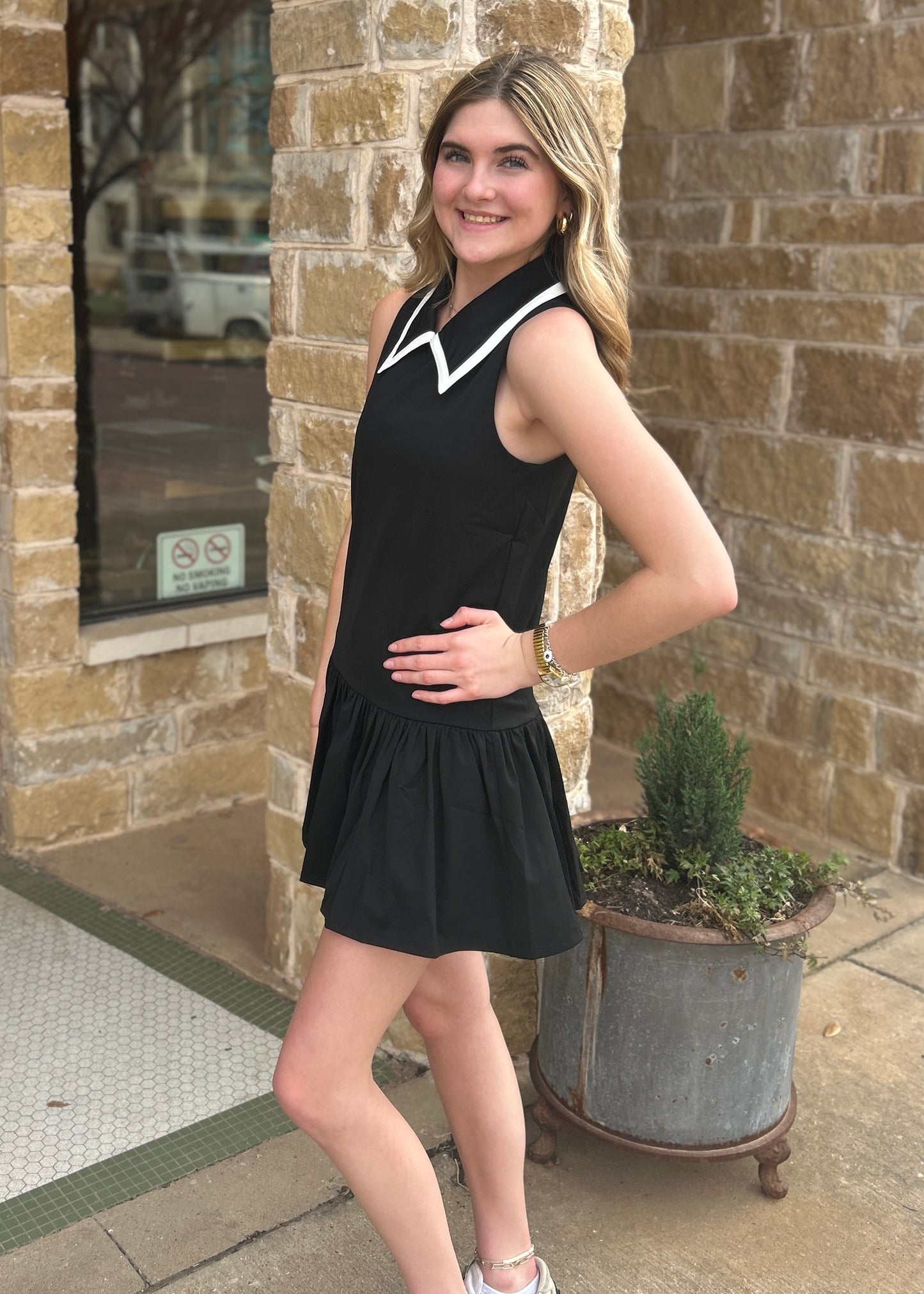 Dress | Black Collared Ruffle Hem Dress