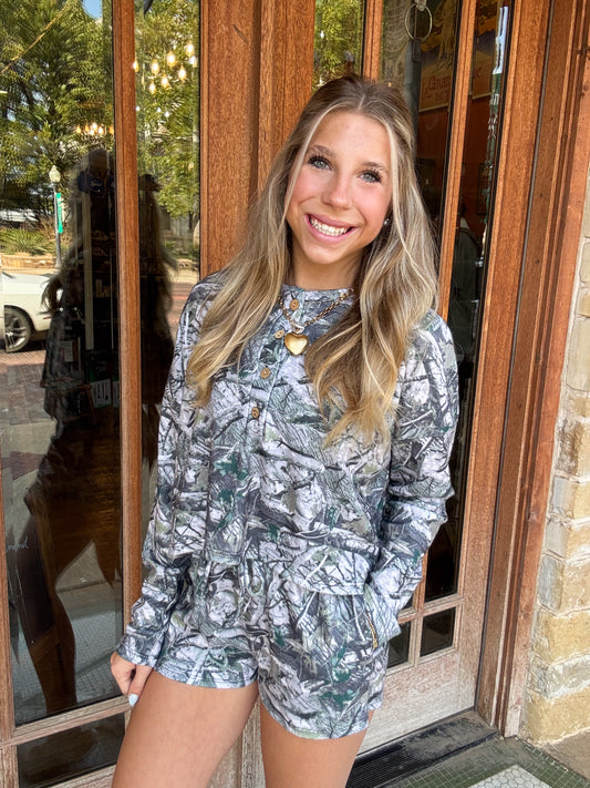 Sets | Hunting Camo Lounge Long Sleeve & Shorts