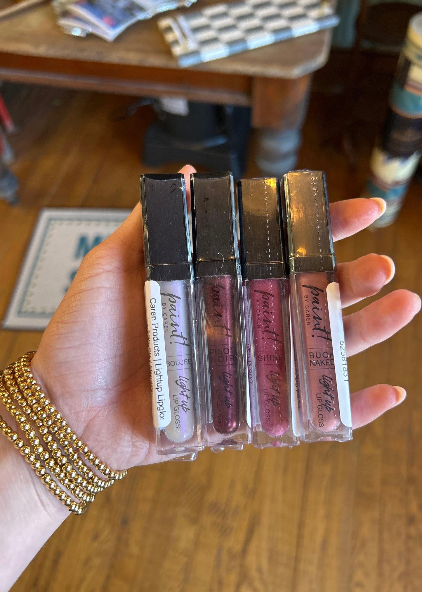 Caren Lightup Lipgloss