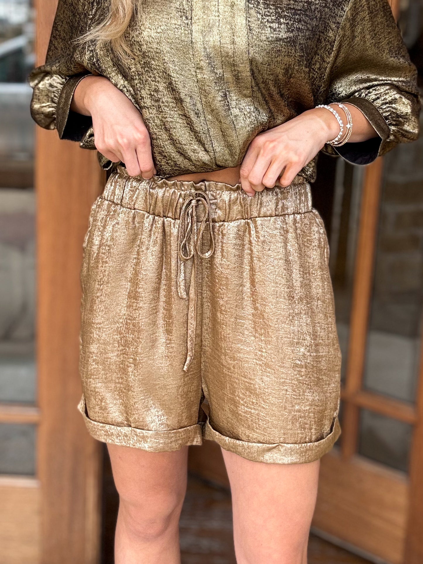 Champagne Tie Elastic Shorts