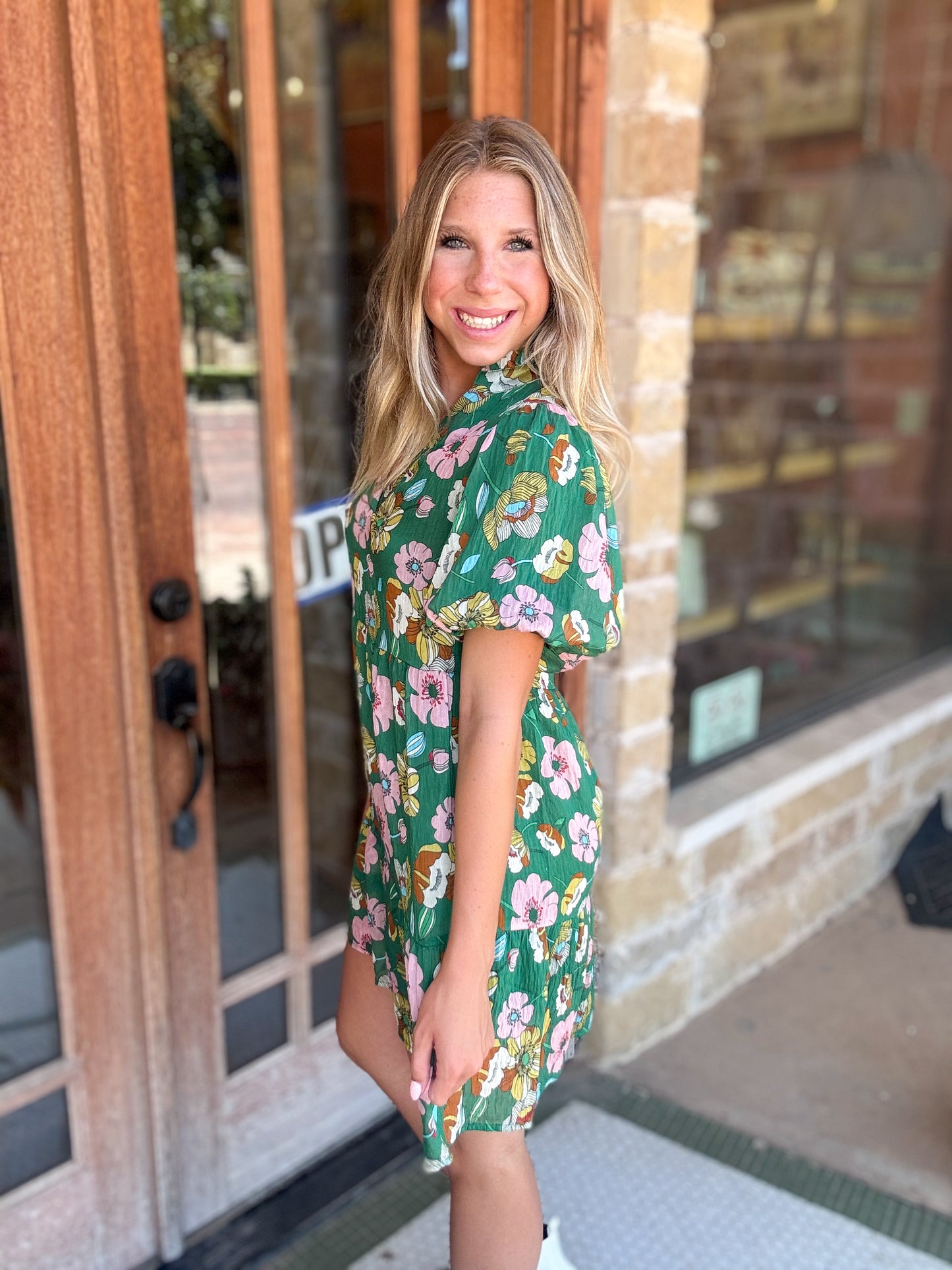 Dress | Green Short Sleeve V-Neck Floral Print Dress
