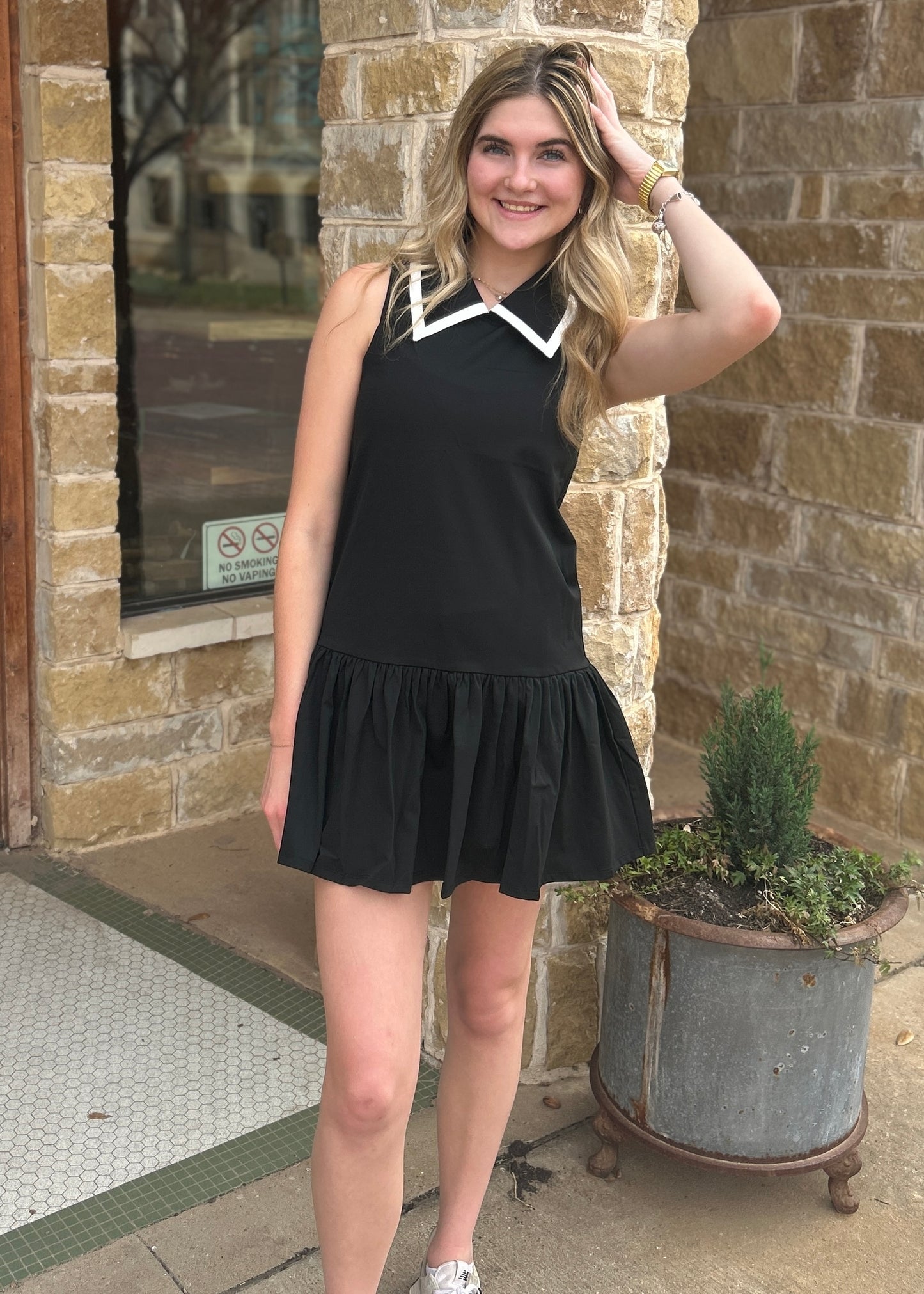 Dress | Black Collared Ruffle Hem Dress