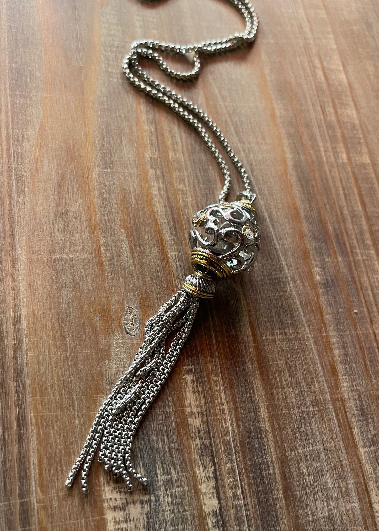 Necklace | Two Tone Filigree Pendant Tassel Necklace