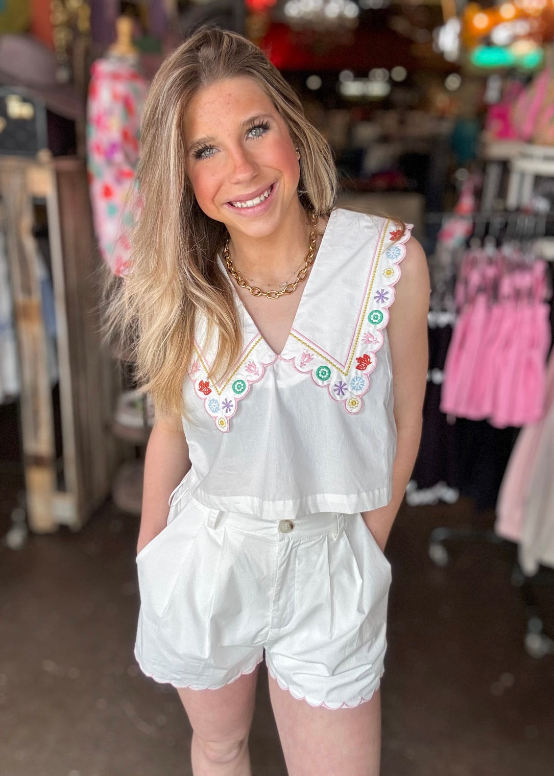 Linen Collared and Scalloped Set with Embroidered Detailing