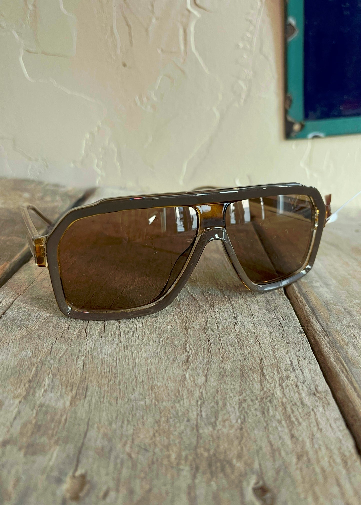 Leah Dark Taupe Retro Oversized Aviator Sunglasses