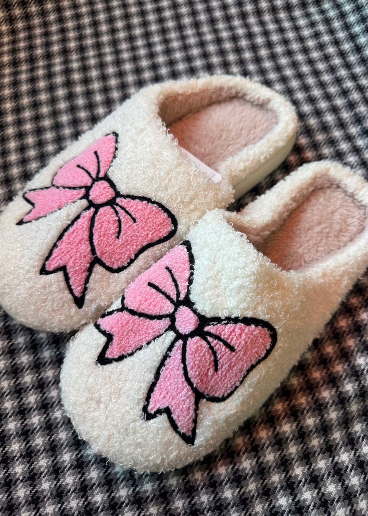 Bowknot Pattern Fuzzy Warm Slippers