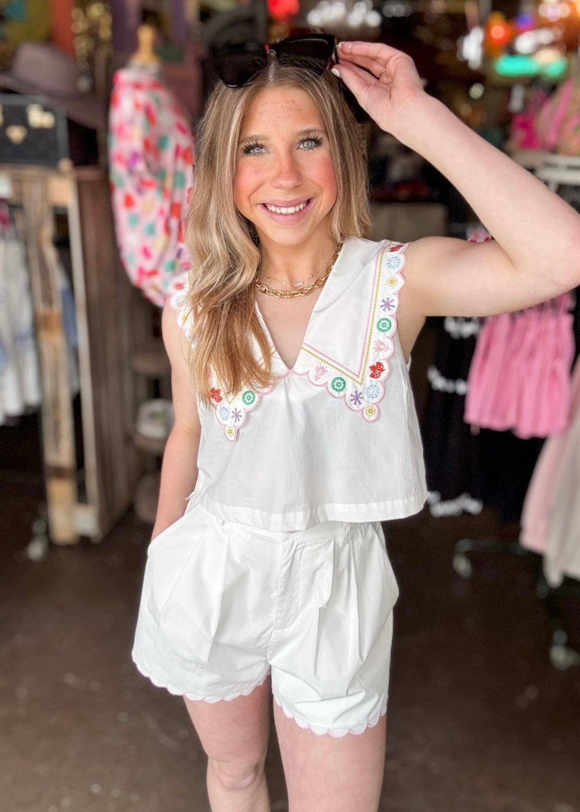 Linen Collared and Scalloped Set with Embroidered Detailing