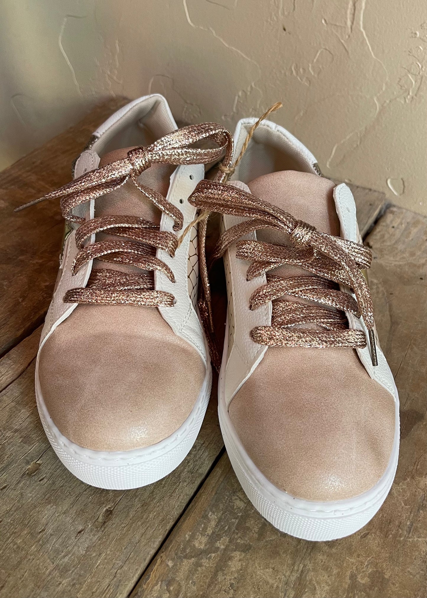 Gold Glitter Star Patchwork Pu Leather Lace-Up Sneaker