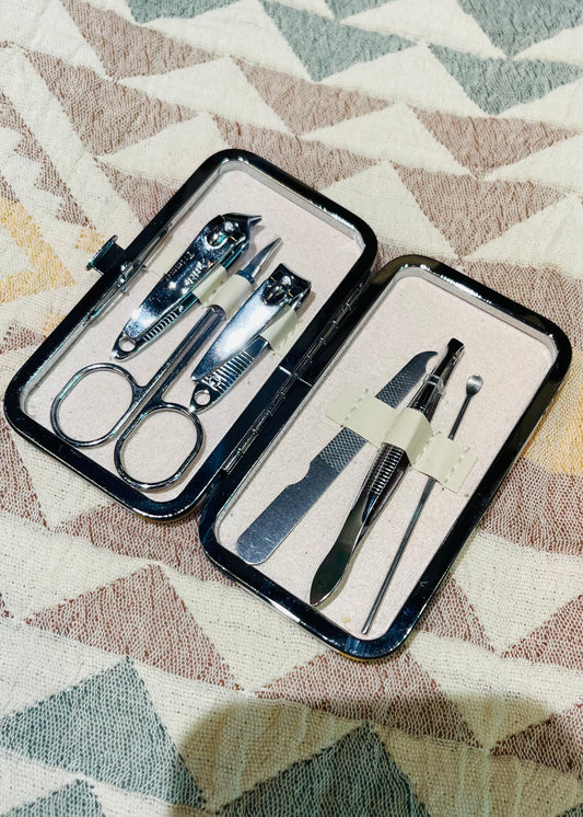 Mani and Pedi Kit Care Tools with Case