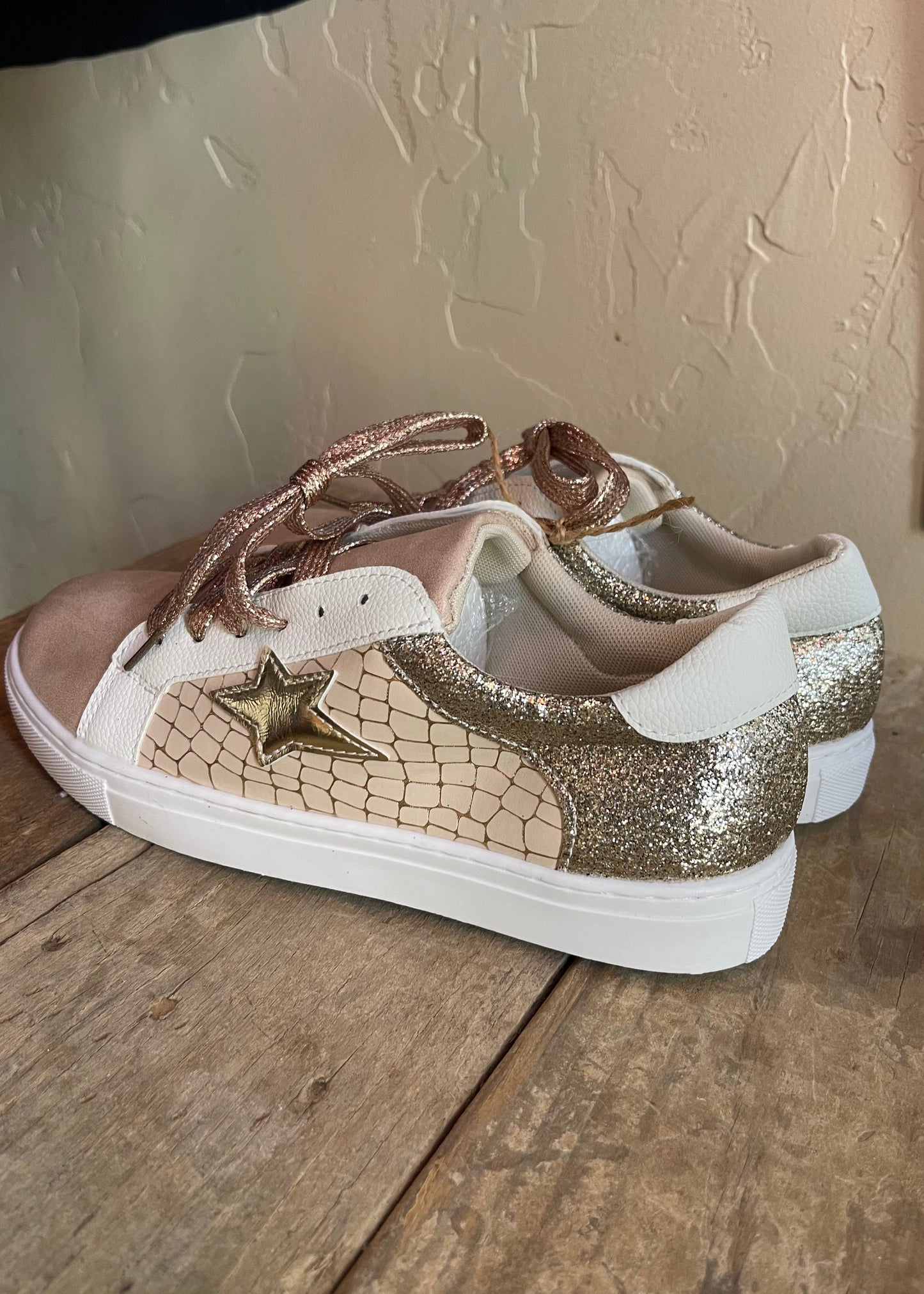 Gold Glitter Star Patchwork Pu Leather Lace-Up Sneaker