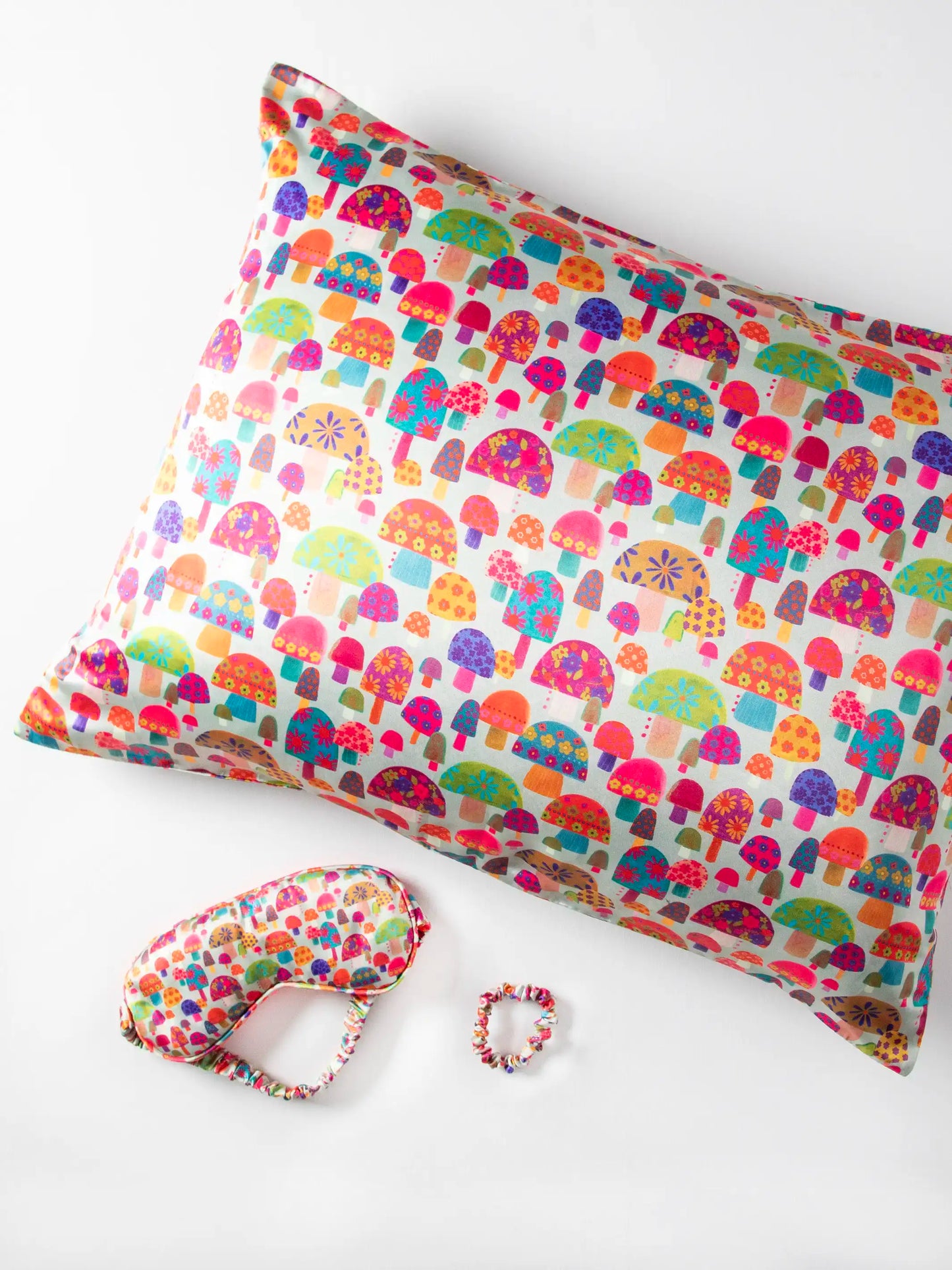 Linens | Natural Life - Satin Sleep Set Mushroom