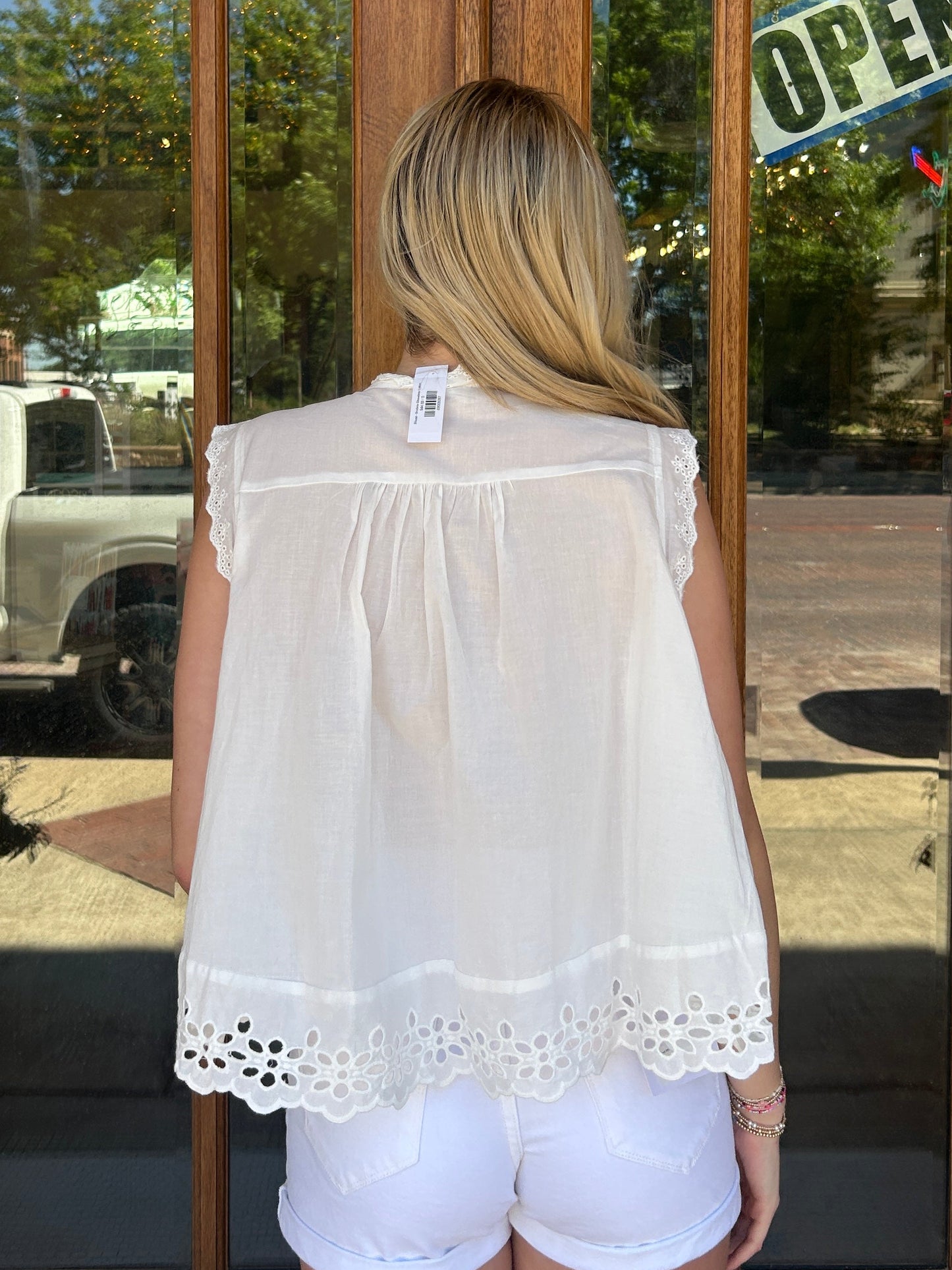 Blouse - Broderie Sleeveless Cotton