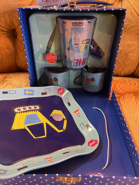 Gifts | 7 Piece Tin Tea Set