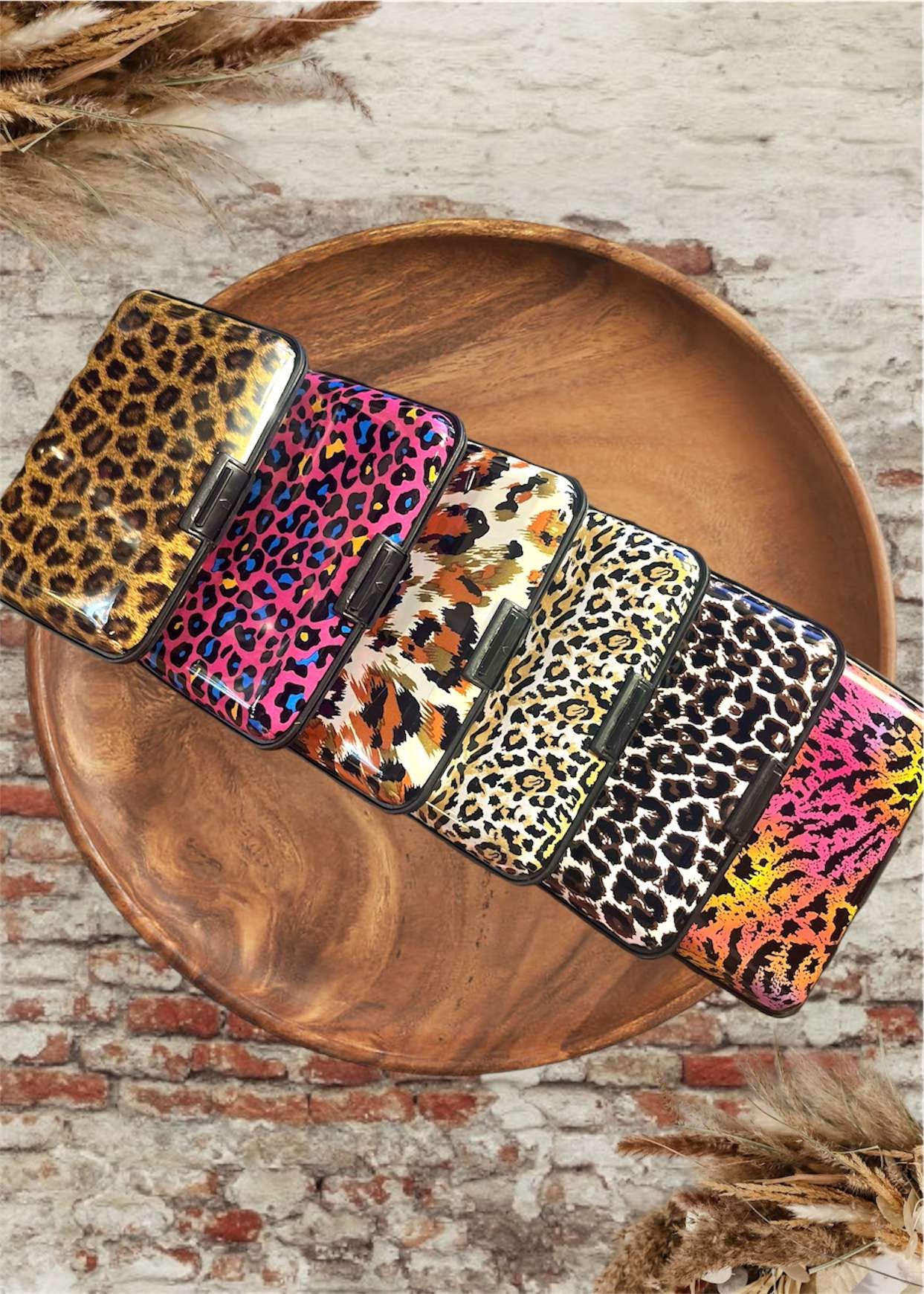 Exotic Leopard Print Glossed Card Case