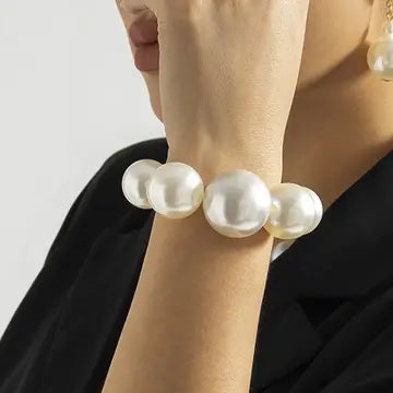 Large Beaded Pearl Bracelet