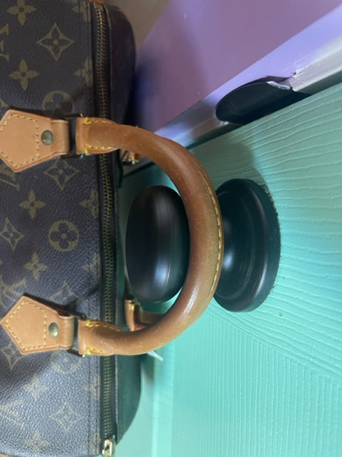 Louis Vuitton (Gently Loved) Speedy 30