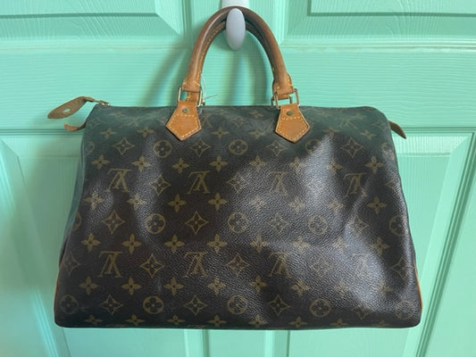 Louis Vuitton (Gently Loved) Speedy 35