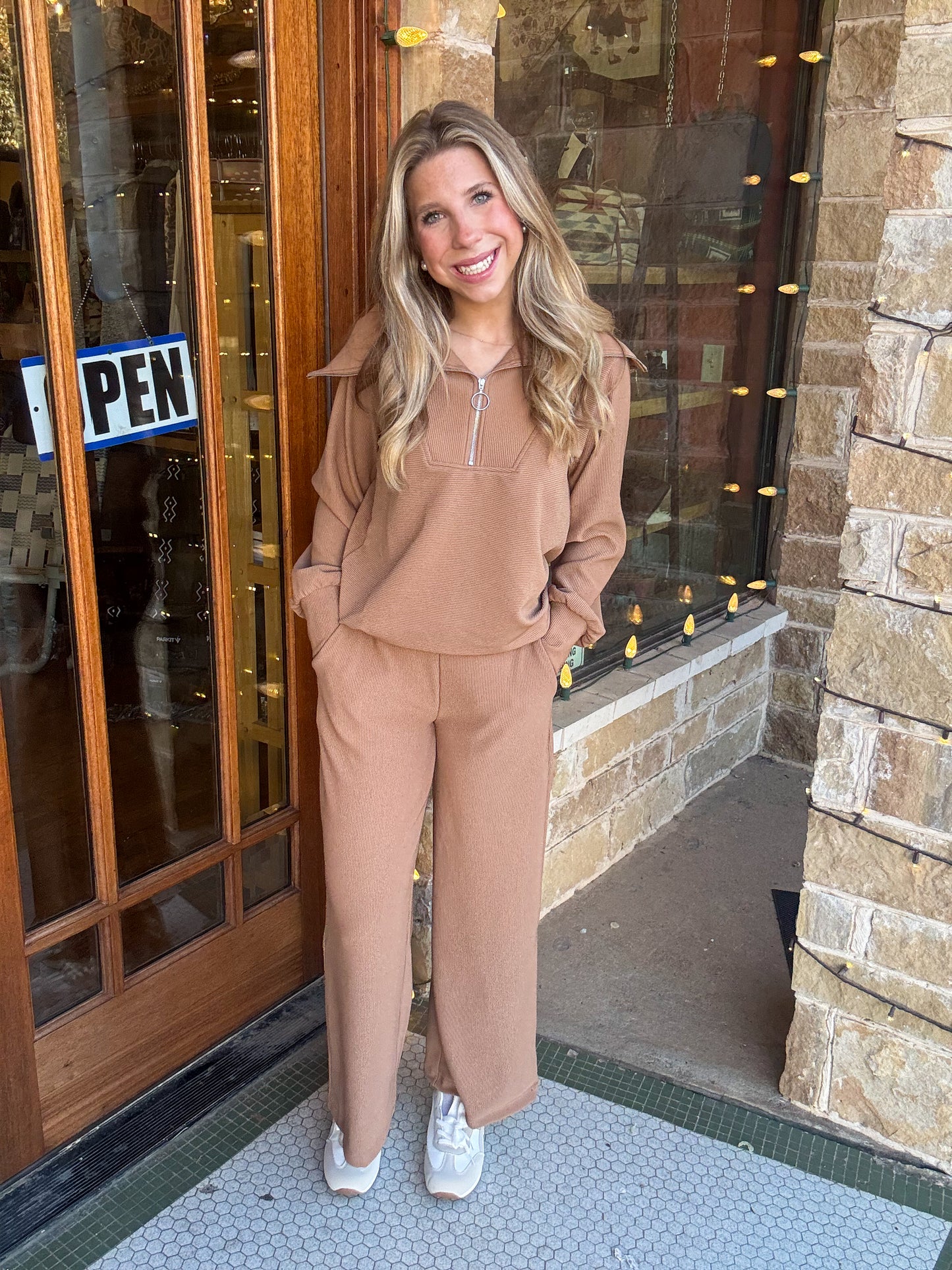 Sets | Deep Camel Pullover & Pants Ribbed High Neck Half Zip