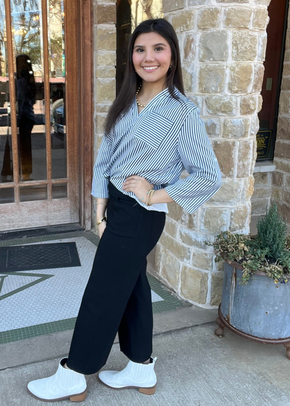 Bottoms | Thin Her Pull On Wide Leg Crop Pant