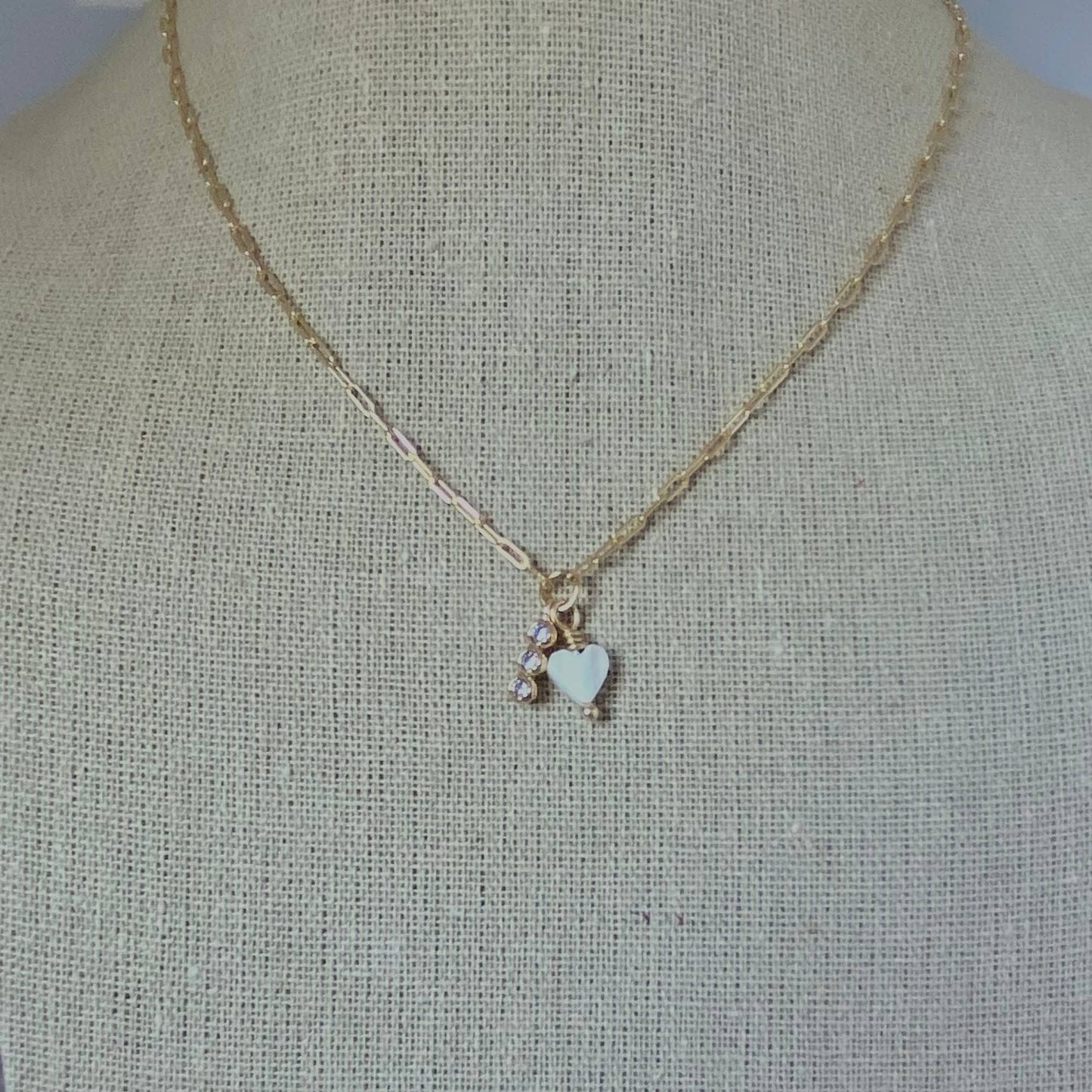 Necklace - Shell Pearl Heart