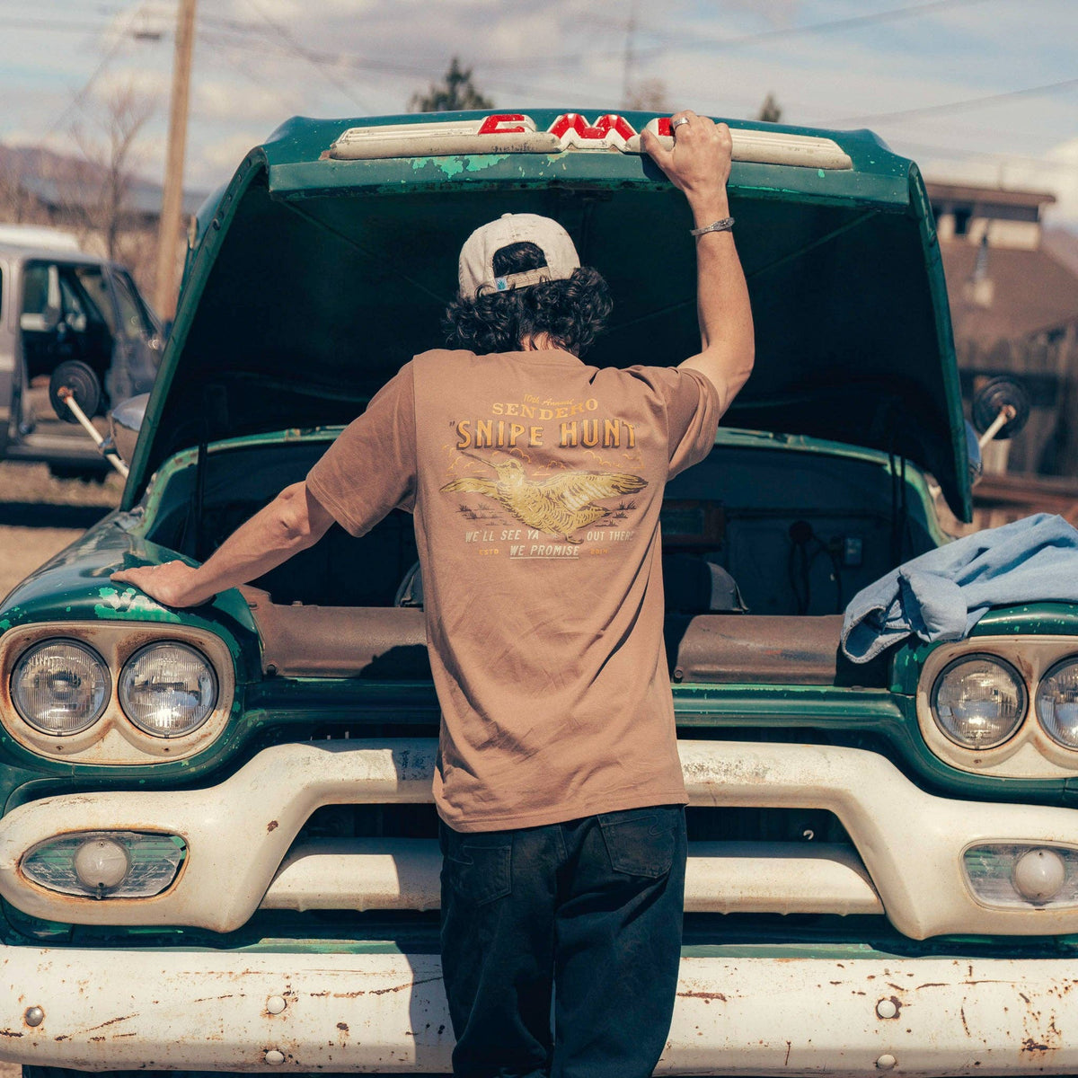 Men&#39;s | Sendero Snipe Hunt T-Shirt: Light Brown