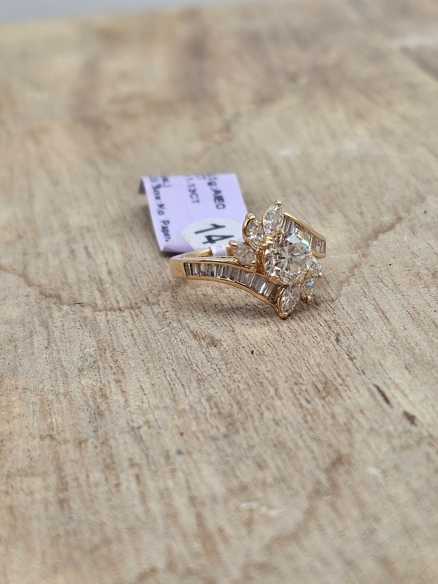 Ring - 18k Gold & 2.49 CT Diamond
