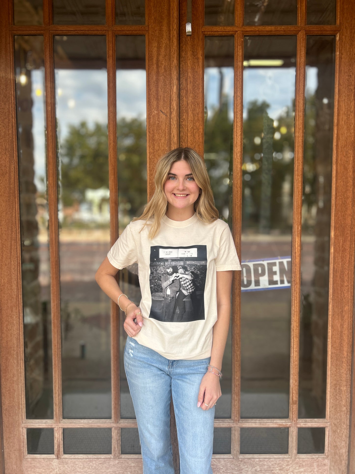 Tops | Tee Morgan Wallen & Post Malone Making A Heart
