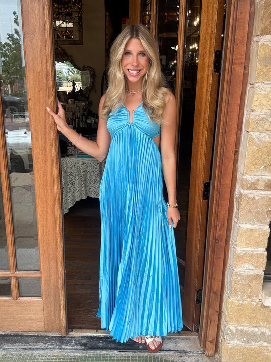 Dress - Plunging Halter Pleated Maxi
