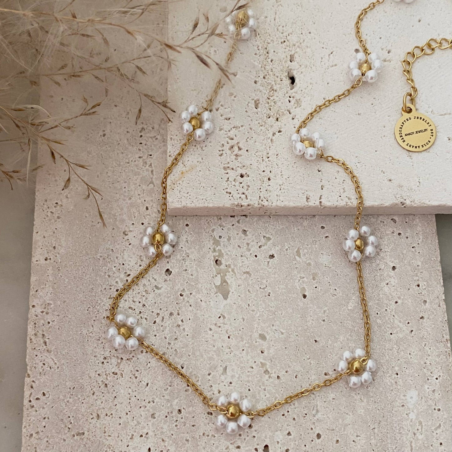 Necklace - Pearls Flowers Choker