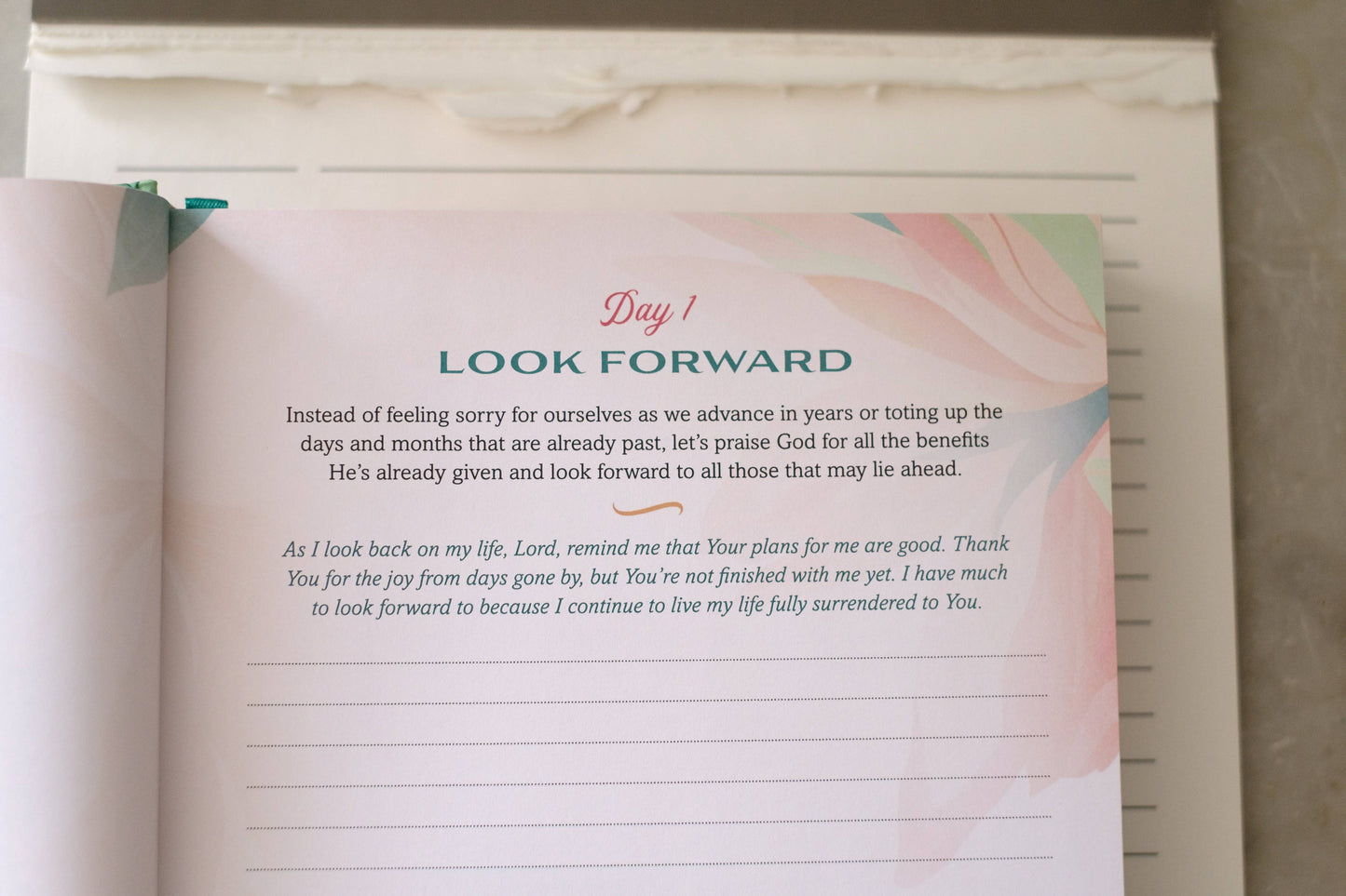 Book - A Year of God's Goodness A Prayer & Praise Tracker for Women
