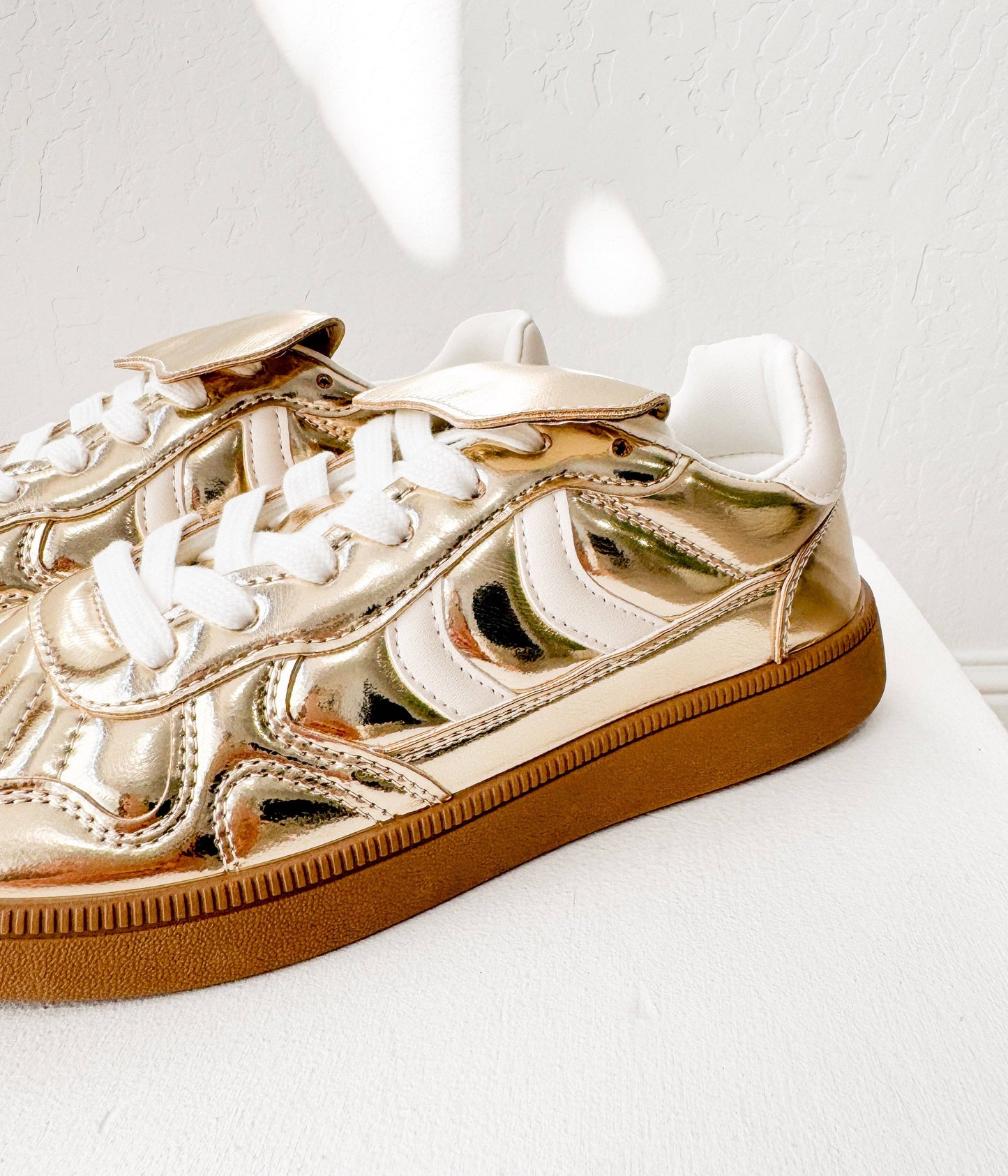 Milan Gold Sneaker