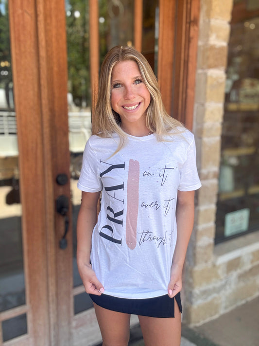 Graphic Tee | T Shirt Pray On It