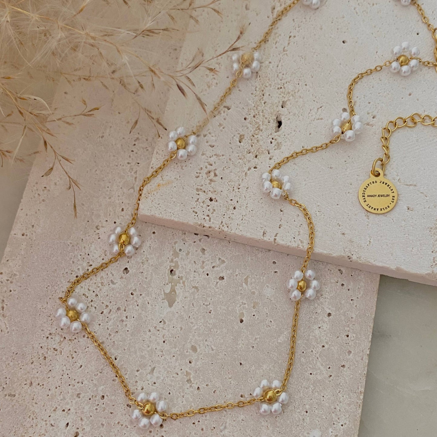 Necklace - Pearls Flowers Choker