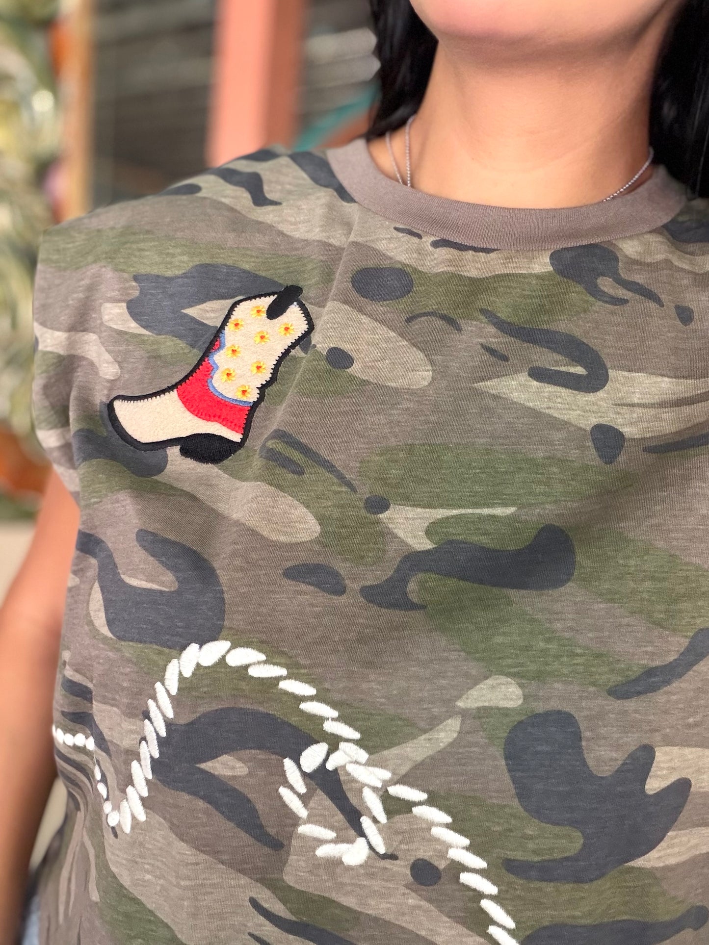 Tee - Sleeveless Embroidery Camo