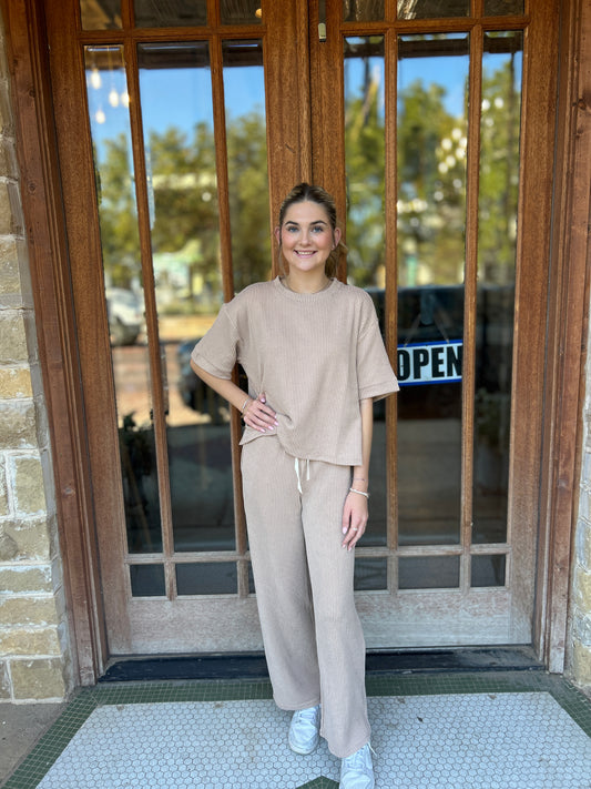 Sets | Raised Rib Short Sleeve Tee & Pants Light Mocha