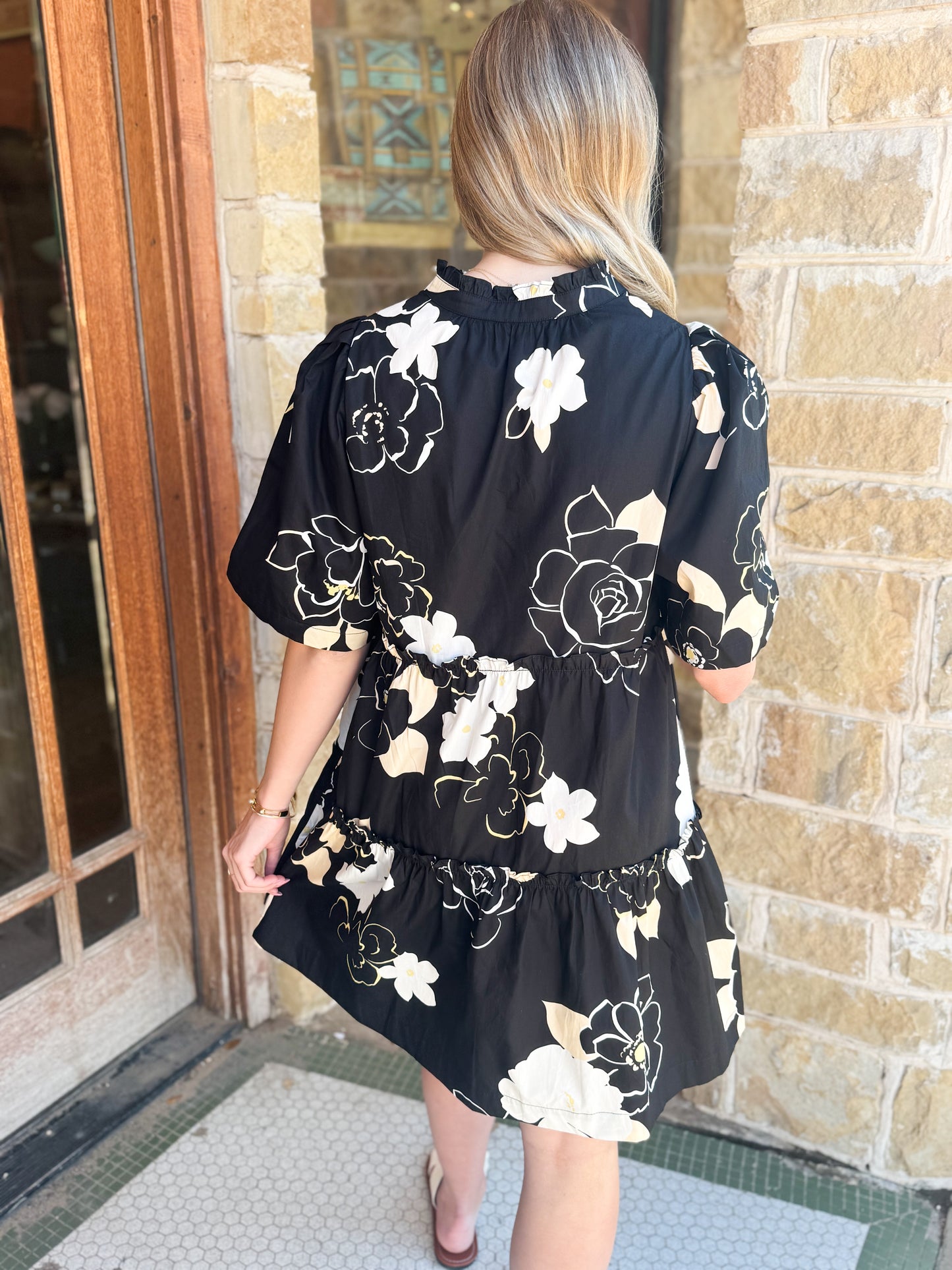 Dresses | Black W/White Cairan Rose Tomales Split Neck  Puff Sleeves