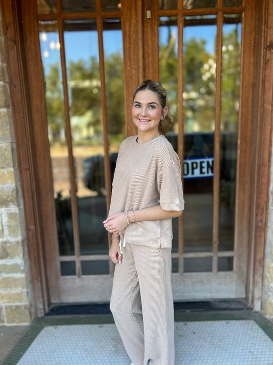 Sets | Raised Rib Short Sleeve Tee & Pants Light Mocha