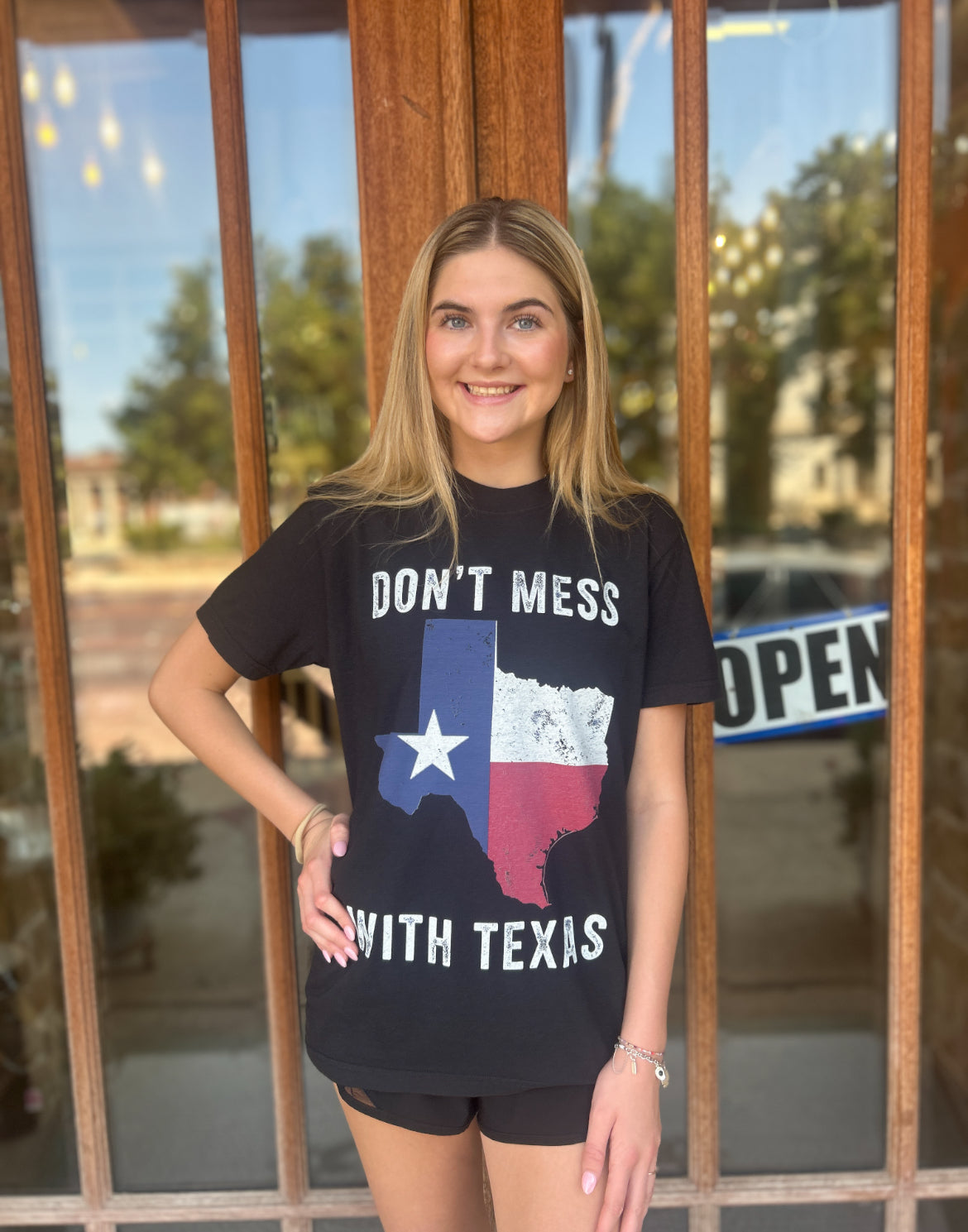 Tops | Graphic Tee Don't Mess With Texas