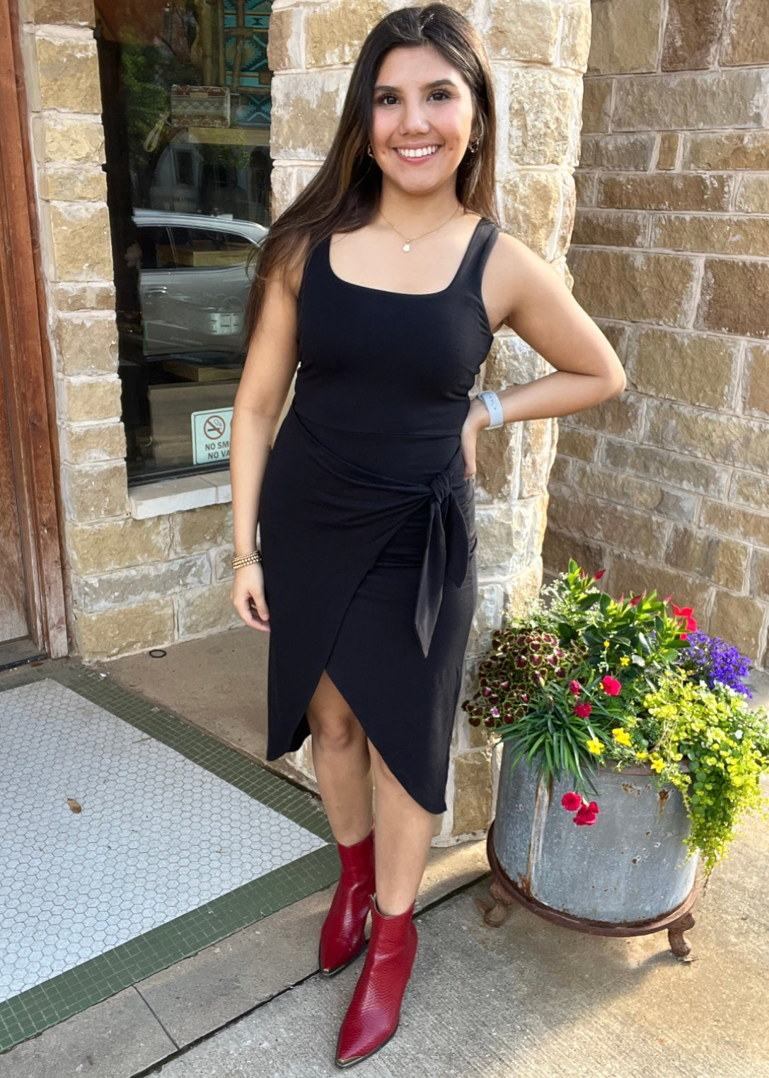 Dresses | Aubrielle Black Scoop Neck W/ Tie Waist