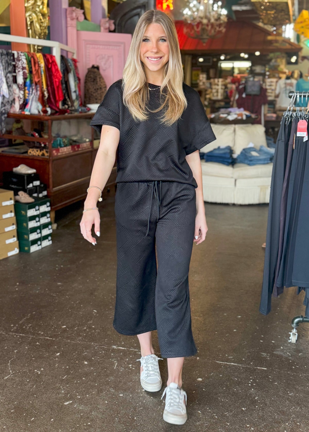 Set | Black Women Multi-Colored Textured Top &amp; Pants Set