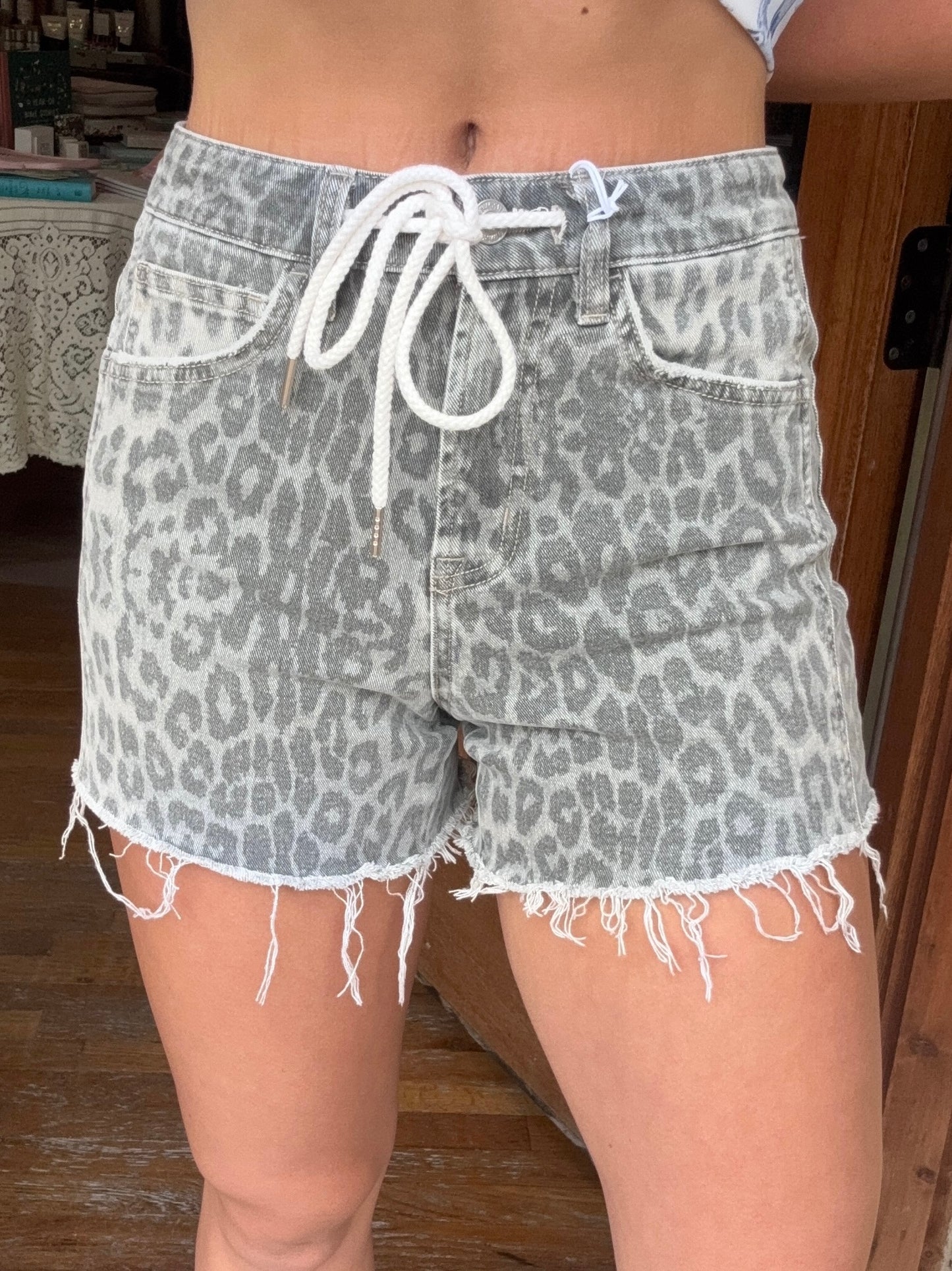 Vervet Shorts - Rebecca Leopard High Rise