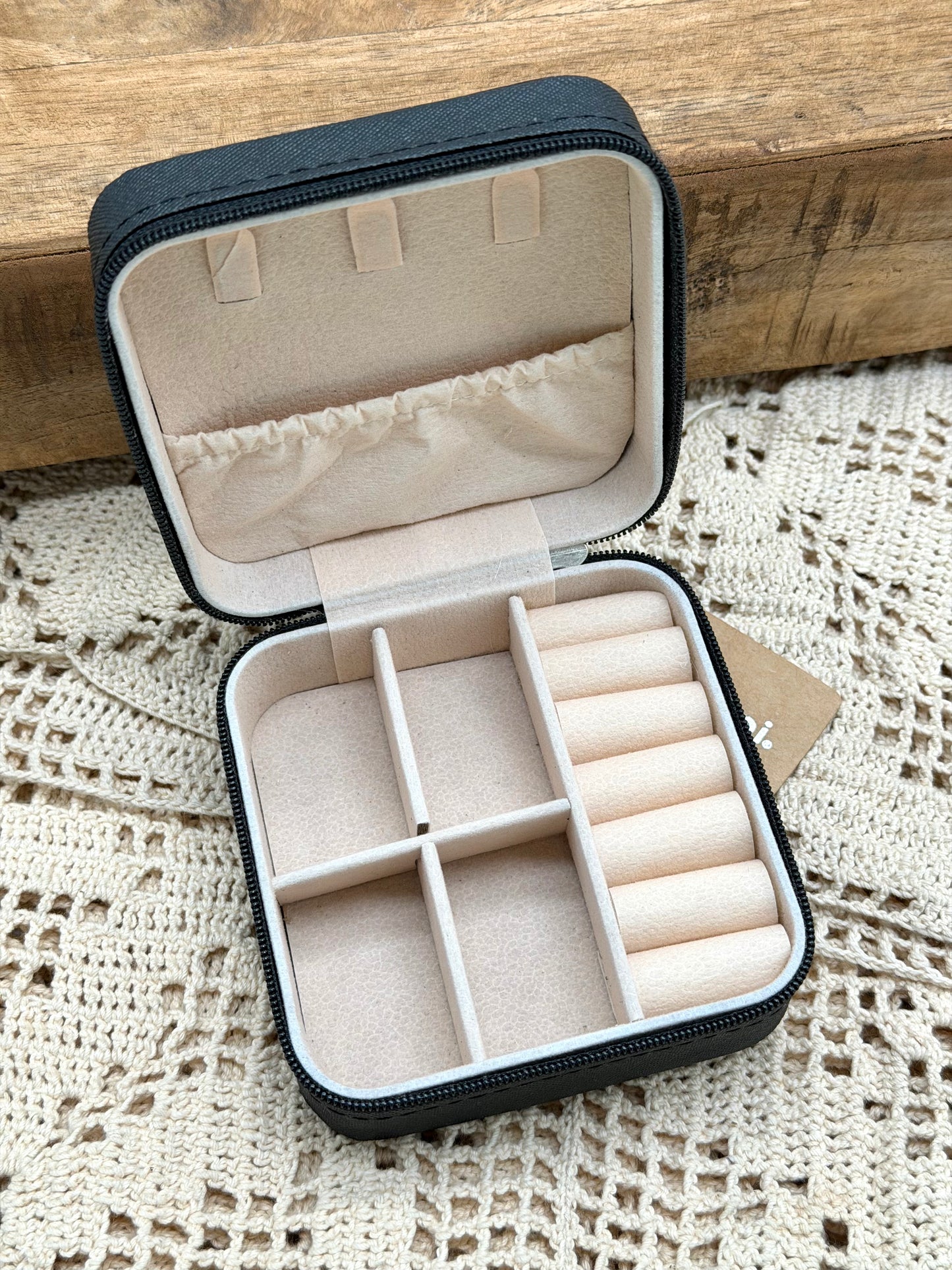 Jewelry | Case Western Boot Stitch Leather