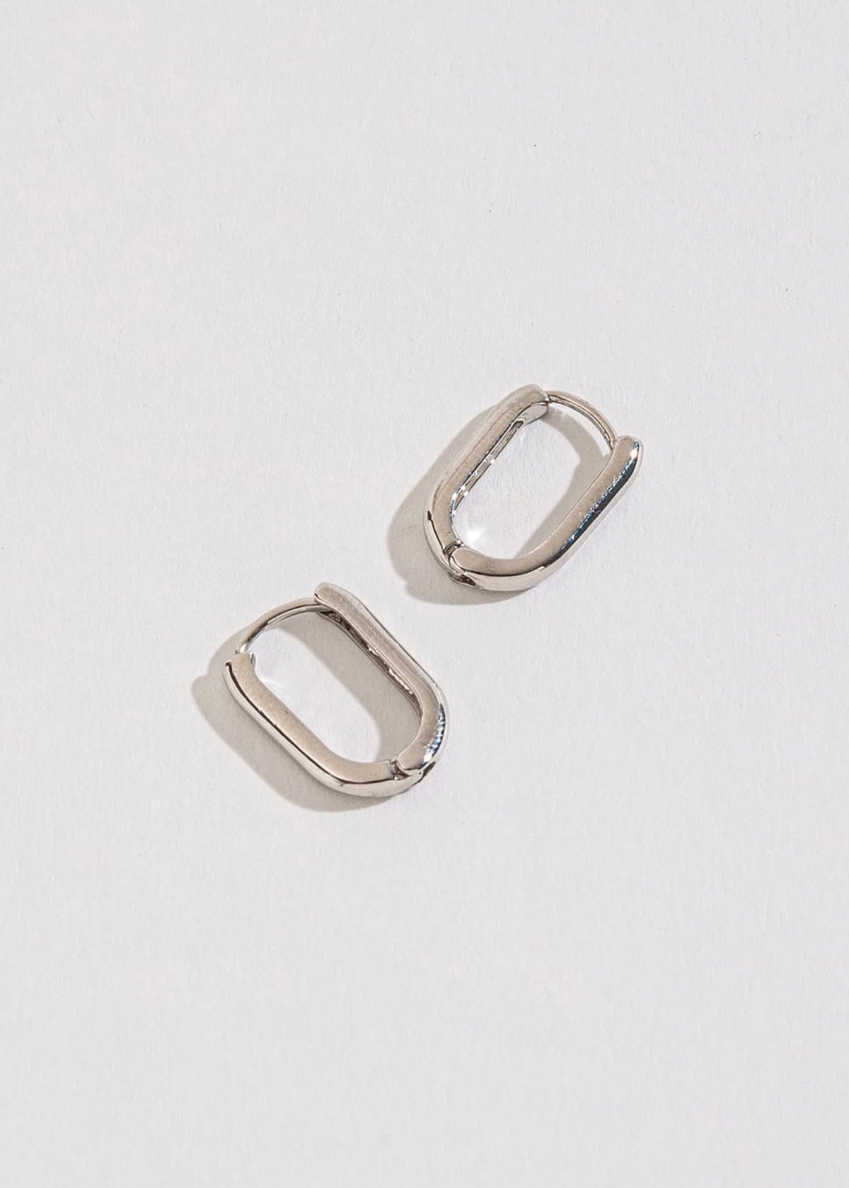 Earrings | Link Huggie Hoop Earrings