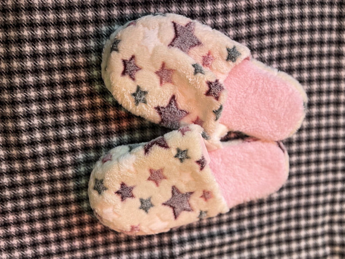 Shoes | Star Pattern Closed Toe Plush Slipper