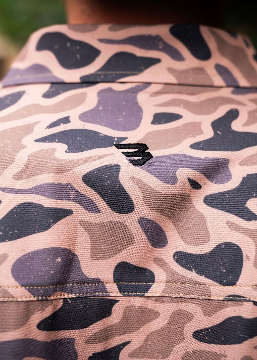 Burlebo | Performance Button Up Chest Pocket Gauge Camo