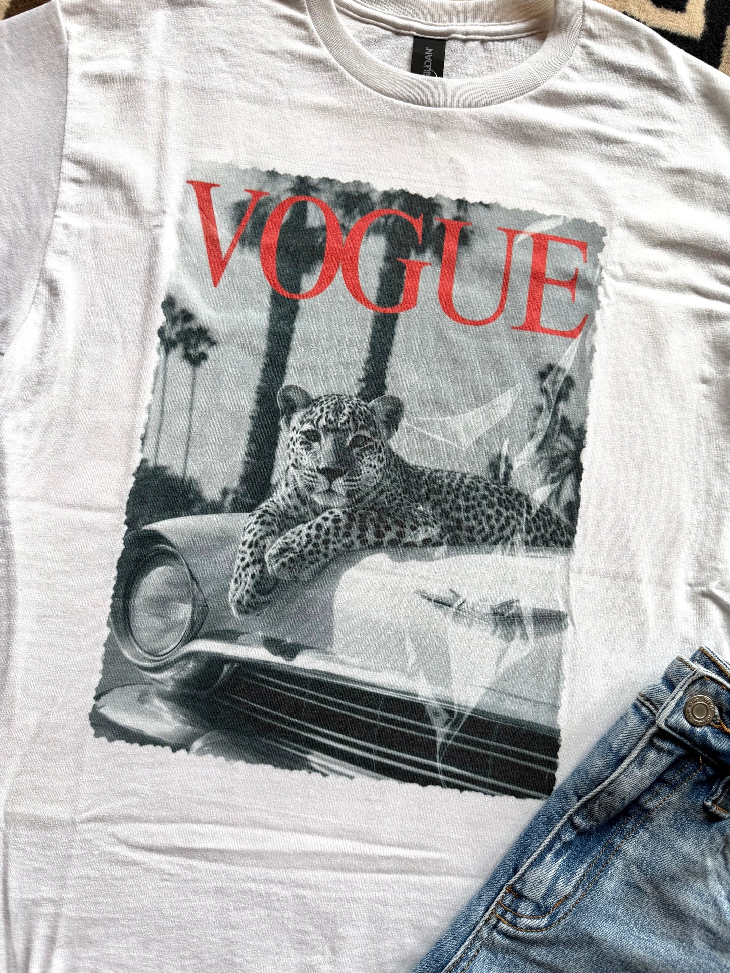 Tee-Leopard Vogue Graphic