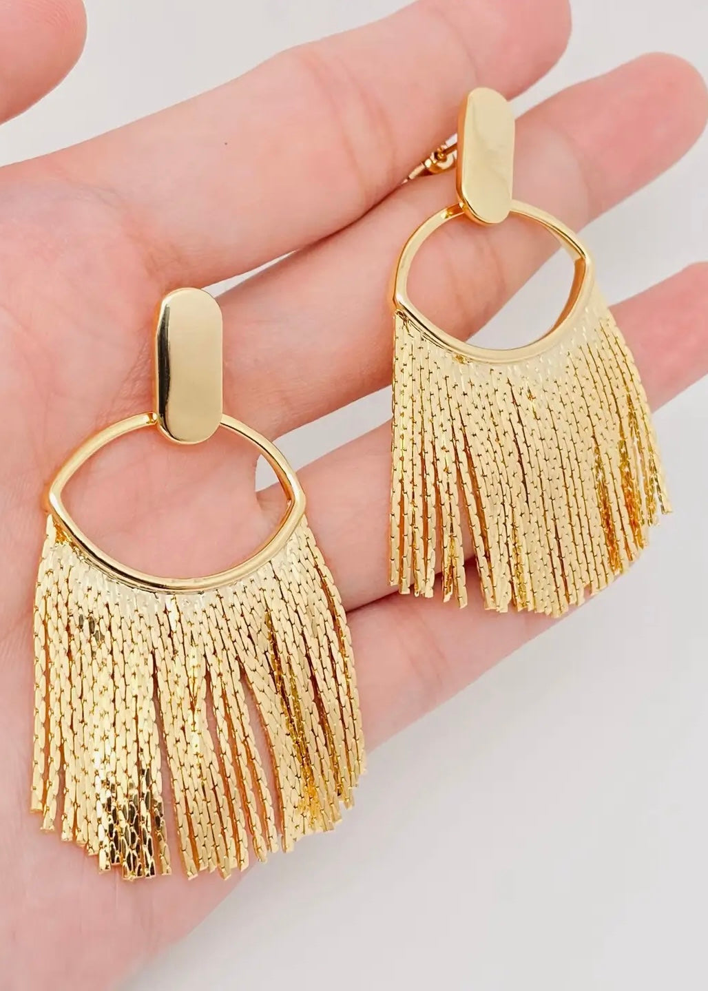 Earrings | Gold Plated Tassel Earrings W/Eyelash Shape Design